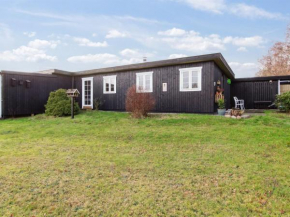 Holiday Home Blomma - 800m from the sea by Interhome, Ebeltoft